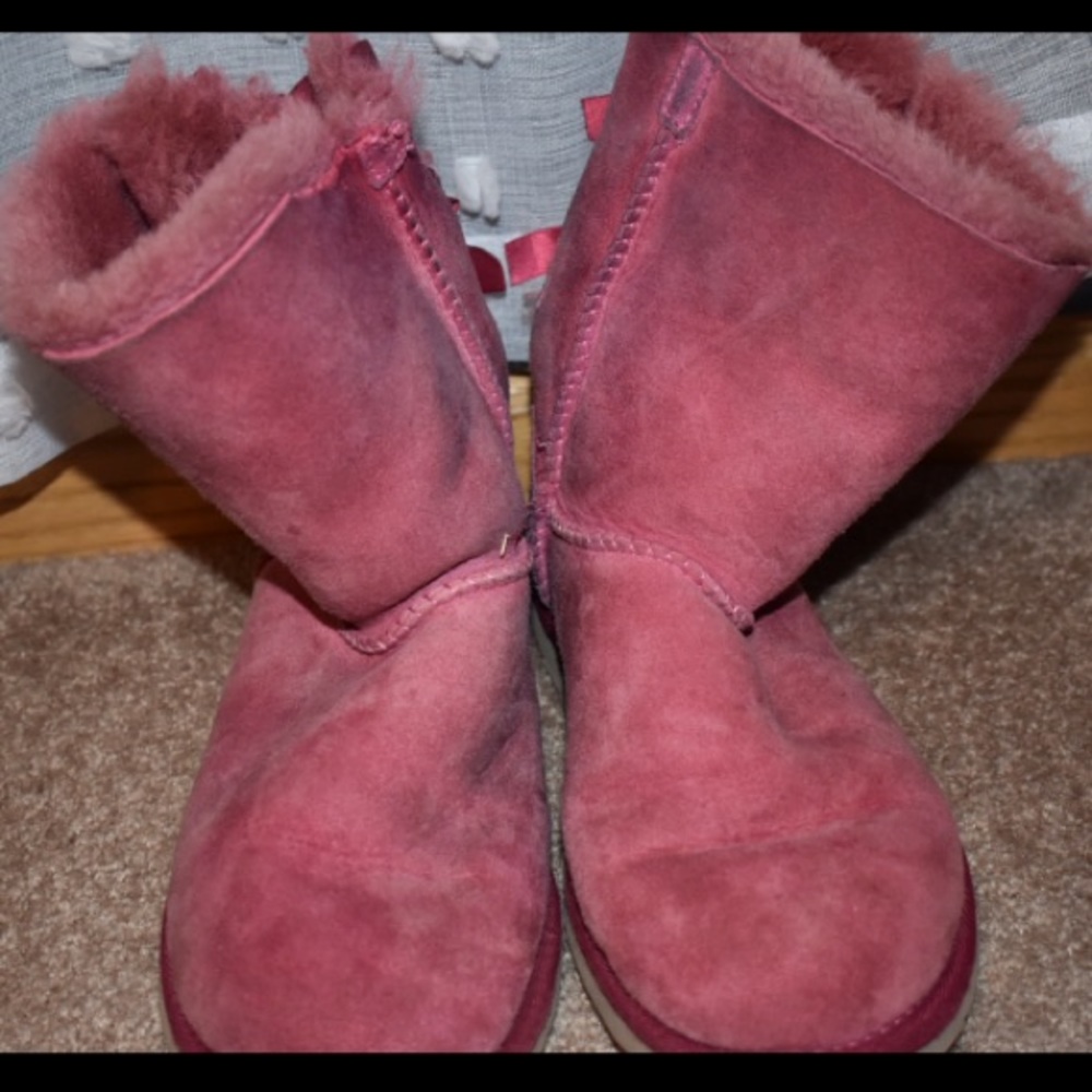Pink Bow UGGS🎀